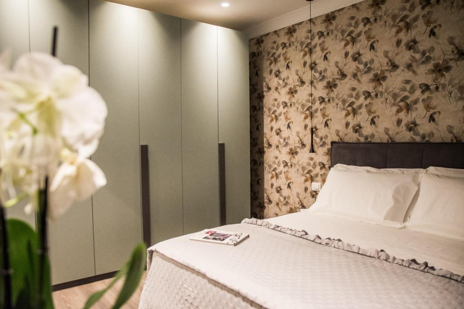 Ninary Apartments A Due Passi Dal Centro Storico 阿尔巴 外观 照片